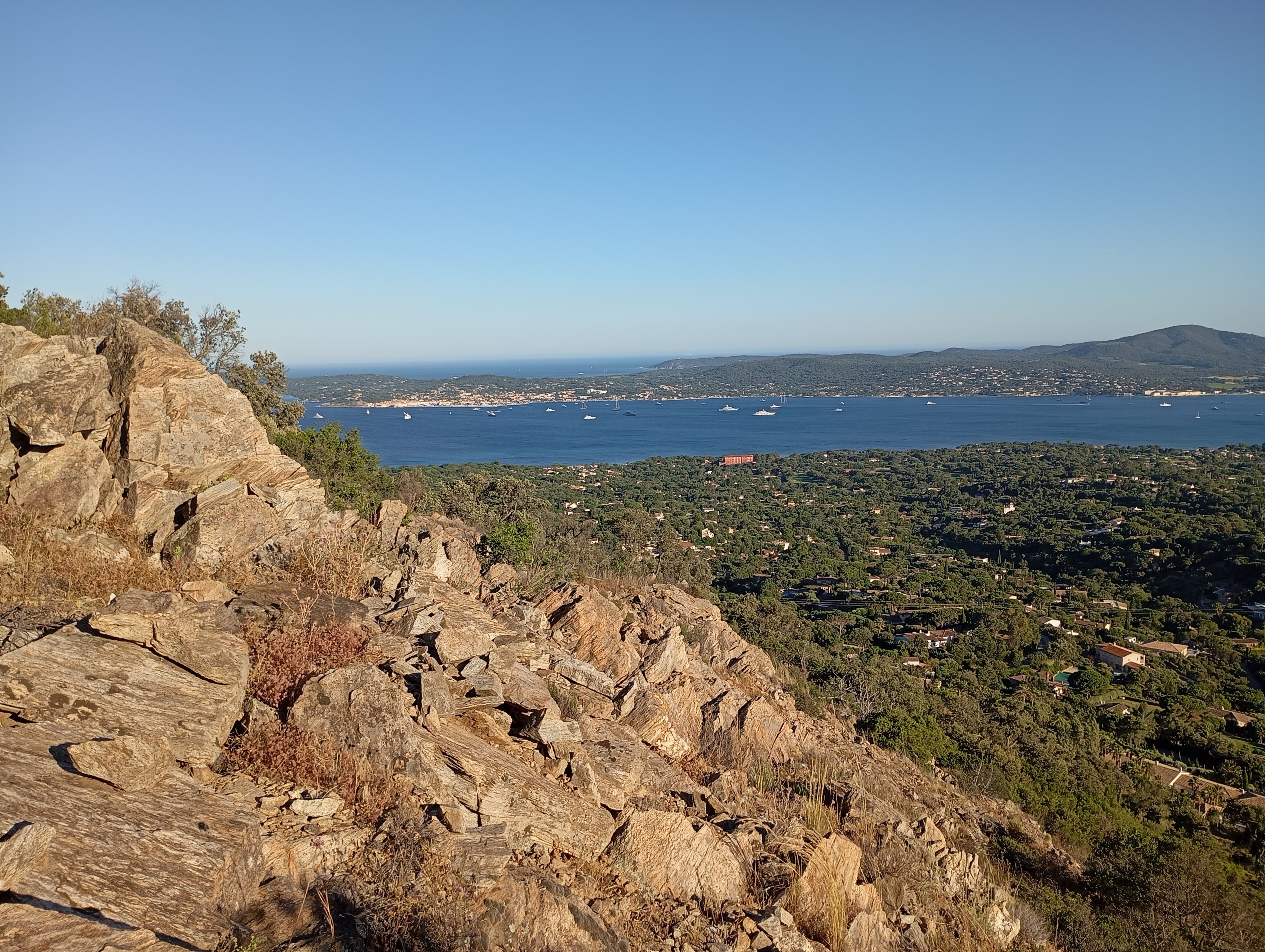 Dolmen de Haute-Suane à Sainte-Maxime